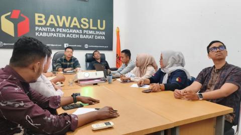 Dokumentasi Rapat Pembahasan Persiapan Video Bawaslu Membelajarkan Volume II Tahun 2026, Kamis (20/08/2026).