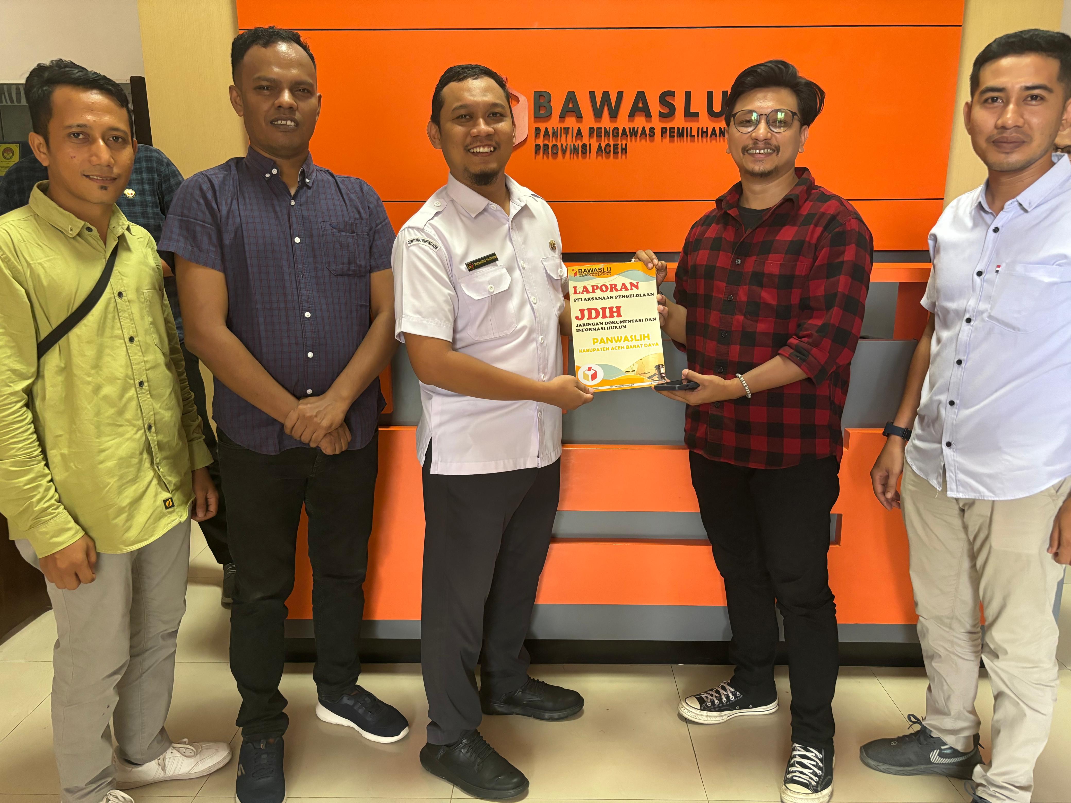 Panwaslih Abdya Menyampaikan Laporan Jaringan Dokumentasi dan Informasi Hukum (JDIH) Tahun 2023, Rabu (15/06/2024).