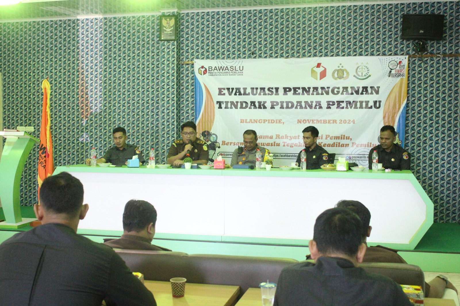 Dokumentasi Evaluasi Penanganan Tindak Pidana Pemilu, Senin (11/11/2024).