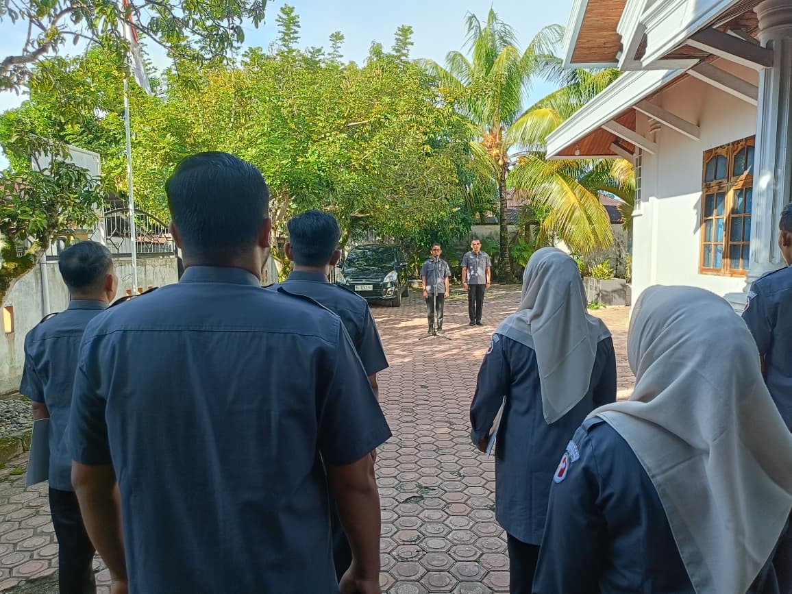 Dokumentasi Pelaksanaan Apel Senin di Sekretariat Bawaslu Kabupaten Aceh Barat Daya, (22 Juni 2026).