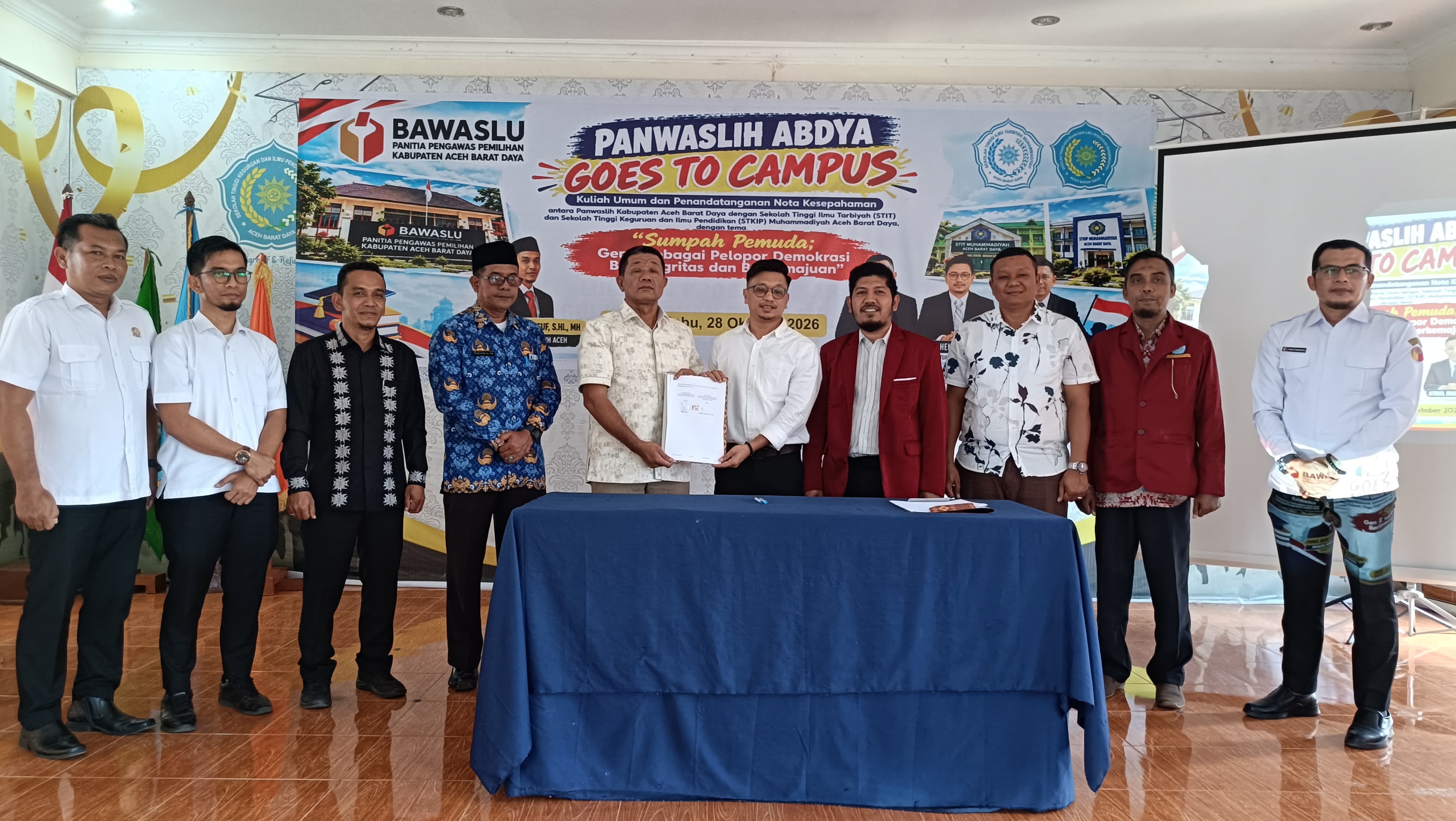 Dokumentasi Jalin Kerja Sama dengan Sekolah Tinggi Keguruan dan Ilmu Pendidikan (STKIP) Muhammadiyah Aceh Barat Daya serta Sekolah Tinggi Ilmu Tarbiyah (STIT) Muhammadiyah Aceh Barat Daya melalui penandatanganan Nota Kesepahaman (Memorandum of Understanding/MoU), Rabu (28/10/2026).