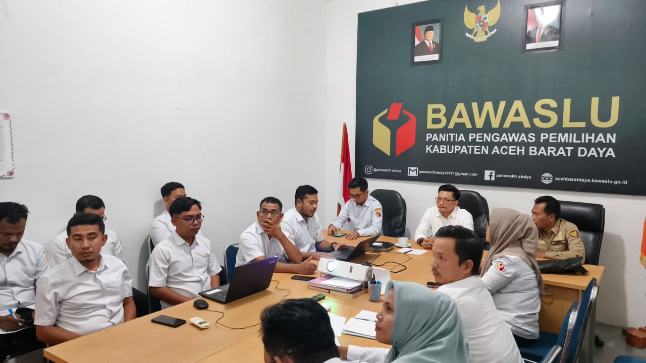 Dokumentasi Rapat Pembahasan Mekanisme Pelaksanaan Program Bawaslu Membelajarkan Volume 2, Rabu (09/09/2026).