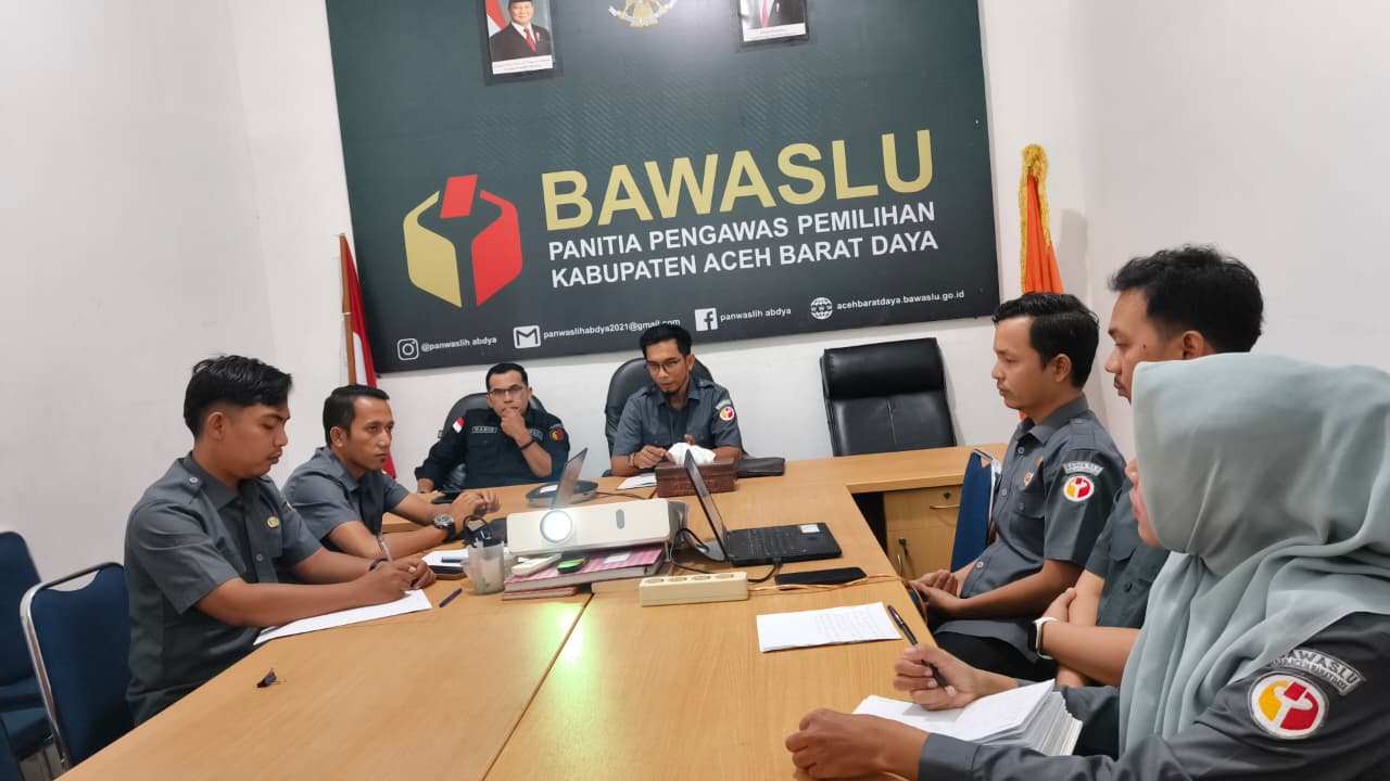 Dokumentasi Rapat Sinkronisasi Pengisian Formulir Pencegahan Online pada Senin, (14/09/2026).