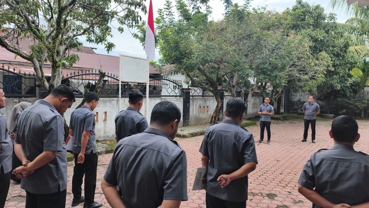 Dokumentasi Pelaksanaan Apel Senin (12/10/2026).