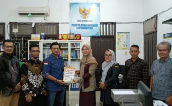 Dokumentasi Panwaslih Abdya Menyapaikan Laporan Layanan Informasi Publik Tahun 2023, Senin (20/05/2024).