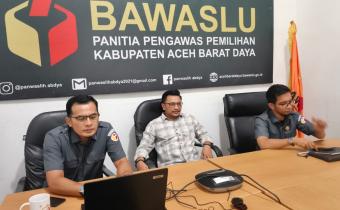 Dokumentasi Sosialisasi Bawaslu Membelajarkan Volume II yang diselenggarakan oleh Bawaslu Republik Indonesia (Bawaslu RI) secara daring melalui Zoom, Senin (3/8/2026).