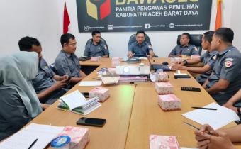 Dokumentasi Rapat Tindak Lanjut Pembahasan Video Bawaslu Membelajarkan Volume II Tahun 2026, Senin (24/08/2026). 